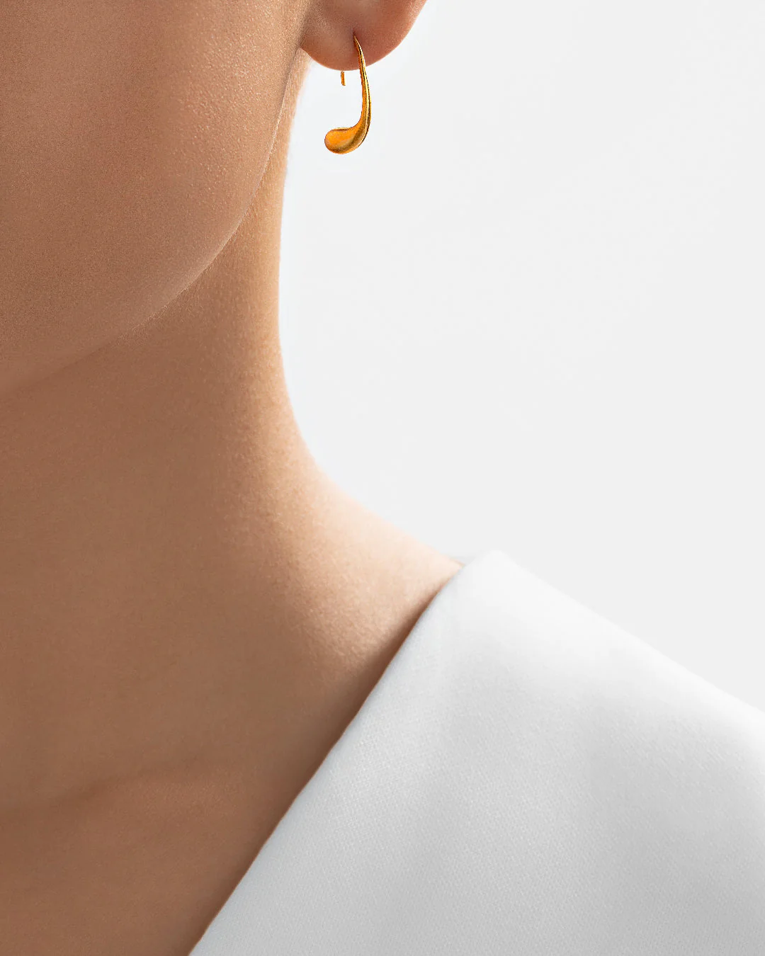 24Kt Gold Water Droplet Earrings - Image 4